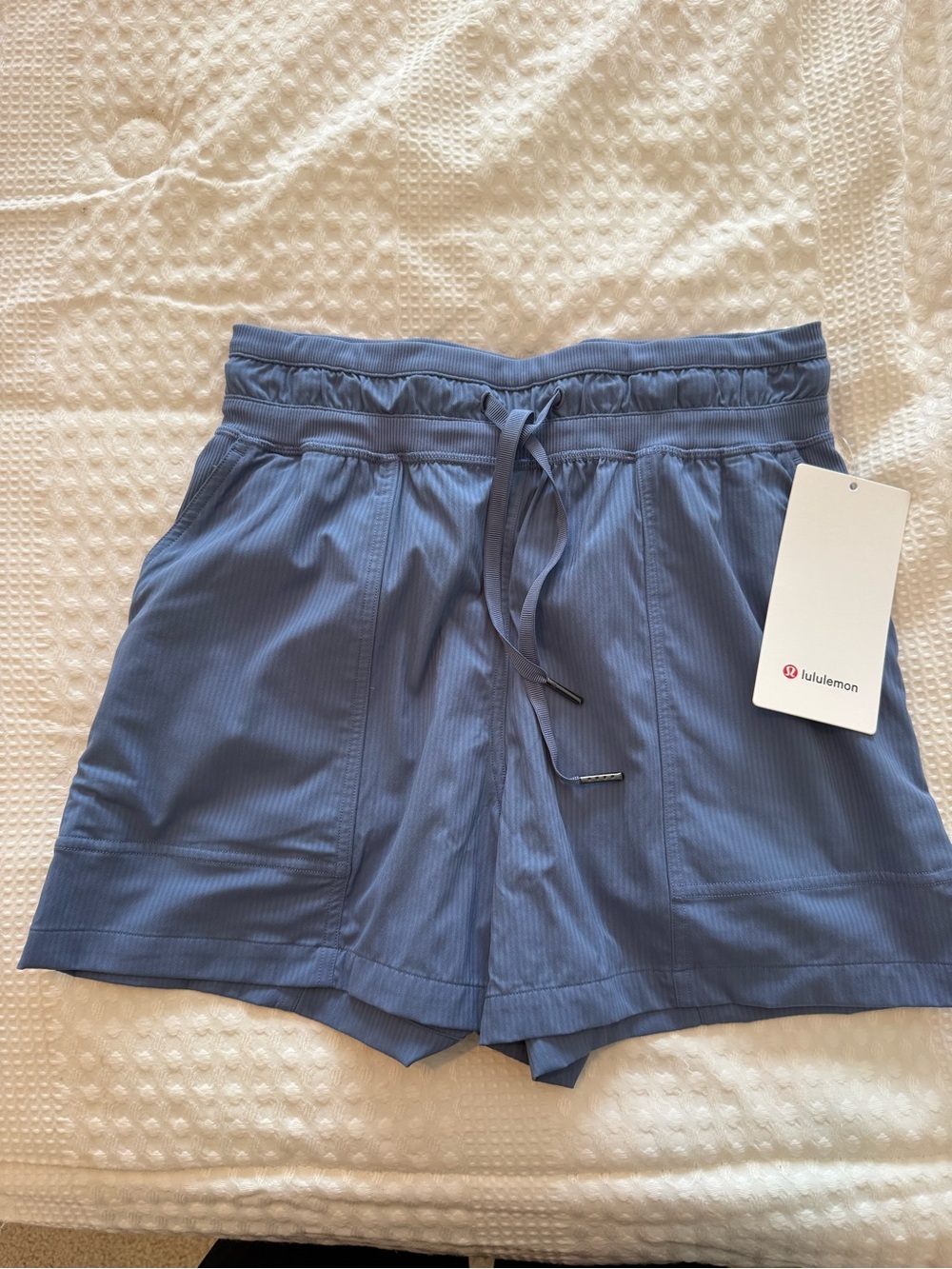 Lululemon Dance Studio shorts Oasis Blue